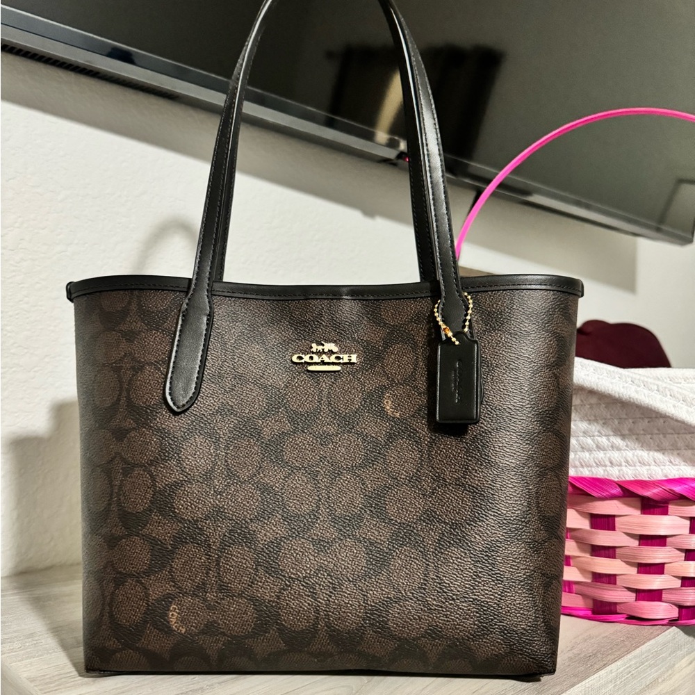 Coach small city Tote Bag